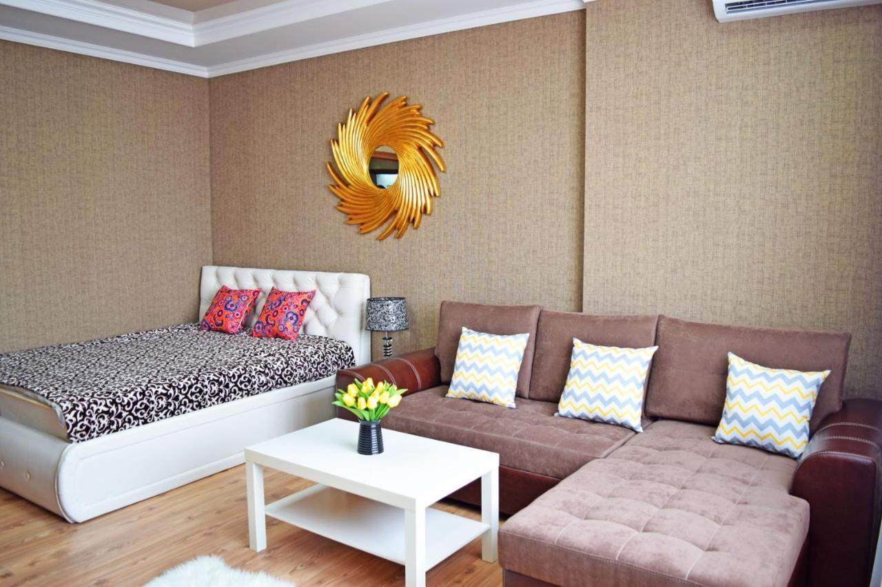 Sunny Apartment With Mountain View Bishkek Luaran gambar